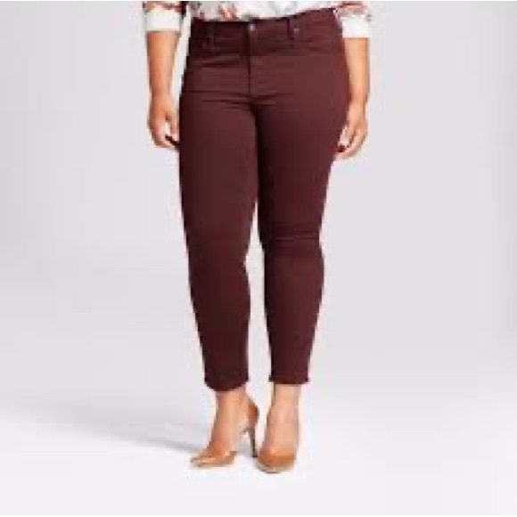 Ava & Viv Plus Size Burgundy Jean - Picture 8 of 8